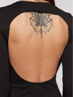 Calvin Klein Jeans Vestito Di Maglia J20J220351 Nero Slim Fit -Offerta economica Guess || Calvin Klein Jeans || Vero Moda calvin klein jeans vestito di maglia j20j220351 nero slim fit 4