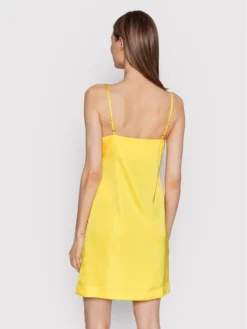 Calvin Klein Jeans Vestito Estivo J20J218344 Giallo Regular Fit -Offerta economica Guess || Calvin Klein Jeans || Vero Moda calvin klein jeans vestito estivo j20j218344 giallo regular fit 2