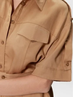 Calvin Klein Vestito Chemisier Drapy K20K205246 Beige Relaxed Fit -Offerta economica Guess || Calvin Klein Jeans || Vero Moda calvin klein vestito chemisier drapy k20k205246 beige relaxed fit 4