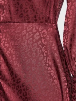 Vestito Da Giorno D8522 Bordeaux Regular Fit -Offerta economica Guess || Calvin Klein Jeans || Vero Moda closet london vestito da giorno d8522 bordeaux regular fit 4