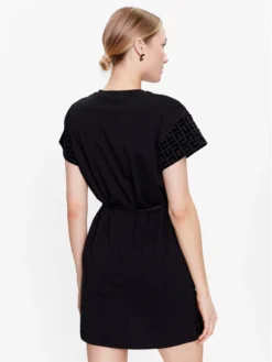 Elisabetta Franchi Vestito Da Giorno AB-319-31E2-V190 Nero Regular Fit 7 Elisabetta Franchi Vestito Da Giorno AB-319-31E2-V190 Nero Regular Fit -Offerta economica Guess || Calvin Klein Jeans || Vero Moda elisabetta franchi vestito da giorno ab 319 31e2 v190 nero regular fit 2