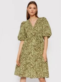 Gestuz Vestito Da Giorno Averygz 10905399 Verde Loose Fit