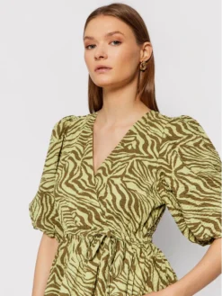 Gestuz Vestito Da Giorno Averygz 10905399 Verde Loose Fit -Offerta economica Guess || Calvin Klein Jeans || Vero Moda gestuz vestito da giorno averygz 10905399 verde loose fit 3