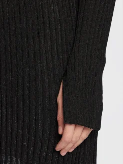 Gina Tricot Vestito Di Maglia Asta 18870 Nero Slim Fit -Offerta economica Guess || Calvin Klein Jeans || Vero Moda gina tricot vestito di maglia asta 18870 nero slim fit 4