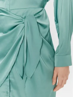Guess Vestito Chemisier Alya W2BK83 WF1T2 Verde Regular Fit 9 Guess Vestito Chemisier Alya W2BK83 WF1T2 Verde Regular Fit -Offerta economica Guess || Calvin Klein Jeans || Vero Moda guess vestito chemisier alya w2bk83 wf1t2 verde regular fit 4