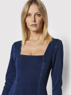 Guess Vestito Di Jeans W2RK00 D4HC1 Blu Scuro Regular Fit -Offerta economica Guess || Calvin Klein Jeans || Vero Moda guess vestito di jeans w2rk00 d4hc1 blu scuro regular fit 3
