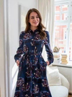 Kaffe Vestito Chemisier Ninna 10507089 Blu Scuro A-Line Fit -Offerta economica Guess || Calvin Klein Jeans || Vero Moda kaffe vestito chemisier ninna 10507089 blu scuro a line fit 4