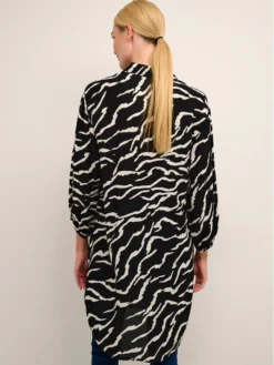 Kaffe Vestito Chemisier Somia 10507260 Nero Loose Fit -Offerta economica Guess || Calvin Klein Jeans || Vero Moda kaffe vestito chemisier somia 10507260 nero loose fit 2