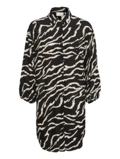 Kaffe Vestito Chemisier Somia 10507260 Nero Loose Fit -Offerta economica Guess || Calvin Klein Jeans || Vero Moda kaffe vestito chemisier somia 10507260 nero loose fit 4