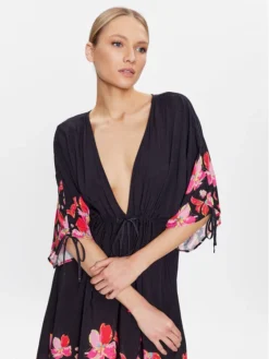 Maaji Vestito Estivo 1856CPO002 Nero Relaxed Fit -Offerta economica Guess || Calvin Klein Jeans || Vero Moda maaji vestito estivo 1856cpo002 nero relaxed fit 3