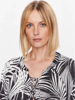 Maaji Vestito Estivo 1980CTU601 Nero Relaxed Fit -Offerta economica Guess || Calvin Klein Jeans || Vero Moda maaji vestito estivo 1980ctu601 nero relaxed fit 3