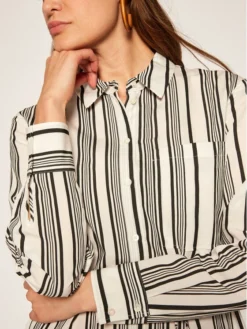 Marc O'Polo Vestito Chemisier 006 0915 21315 Bianco Regular Fit 8 Marc O'Polo Vestito Chemisier 006 0915 21315 Bianco Regular Fit -Offerta economica Guess || Calvin Klein Jeans || Vero Moda marc opolo vestito chemisier 006 0915 21315 bianco regular fit 3