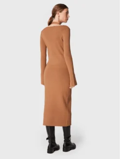 Patrizia Pepe Vestito Di Maglia 2A2452/K031-B746 Marrone Slim Fit 7 Patrizia Pepe Vestito Di Maglia 2A2452/K031-B746 Marrone Slim Fit -Offerta economica Guess || Calvin Klein Jeans || Vero Moda patrizia pepe vestito di maglia 2a2452 k031 b746 marrone slim fit 2