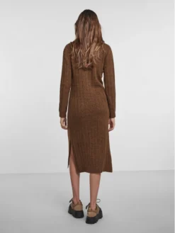 Pieces Vestito Di Maglia Nola 17127927 Marrone Slim Fit -Offerta economica Guess || Calvin Klein Jeans || Vero Moda pieces vestito di maglia nola 17127927 marrone slim fit 2