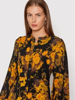 Selected Femme Vestito Chemisier Lea 16085331 Nero Regular Fit -Offerta economica Guess || Calvin Klein Jeans || Vero Moda selected femme vestito chemisier lea 16085331 nero regular fit 3