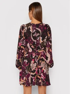 Ted Baker Vestito Da Giorno Rhabia 254924 Nero Relaxed Fit -Offerta economica Guess || Calvin Klein Jeans || Vero Moda ted baker vestito da giorno rhabia 254924 nero relaxed fit 2