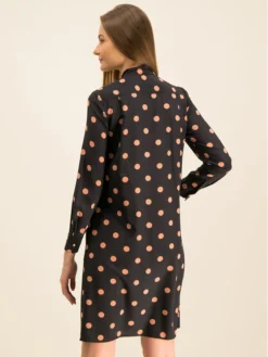 Tory Burch Vestito Chemisier Printed Ruffle Bow Dress 61697 Nero Regular Fit -Offerta economica Guess || Calvin Klein Jeans || Vero Moda tory burch vestito chemisier printed ruffle bow dress 61697 nero regular fit 2