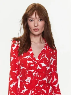 United Colors Of Benetton Vestito Chemisier 43UEDV02X Rosso Regular Fit -Offerta economica Guess || Calvin Klein Jeans || Vero Moda united colors of benetton vestito chemisier 43uedv02x rosso regular fit 3