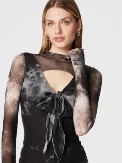 Versace Jeans Couture Vestito Da Giorno Tulle 73HAO903 Nero Slim Fit -Offerta economica Guess || Calvin Klein Jeans || Vero Moda versace jeans couture vestito da giorno tulle 73hao903 nero slim fit 3