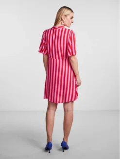 YAS Vestito Chemisier 26029347 Viola Regular Fit -Offerta economica Guess || Calvin Klein Jeans || Vero Moda yas vestito chemisier 26029347 viola regular fit 1 2